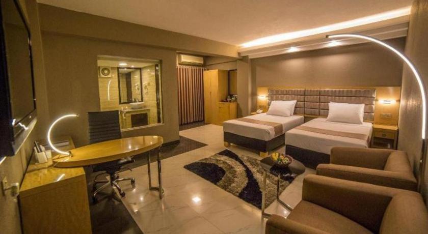 Hotel Castle Salam Khulna Exterior foto
