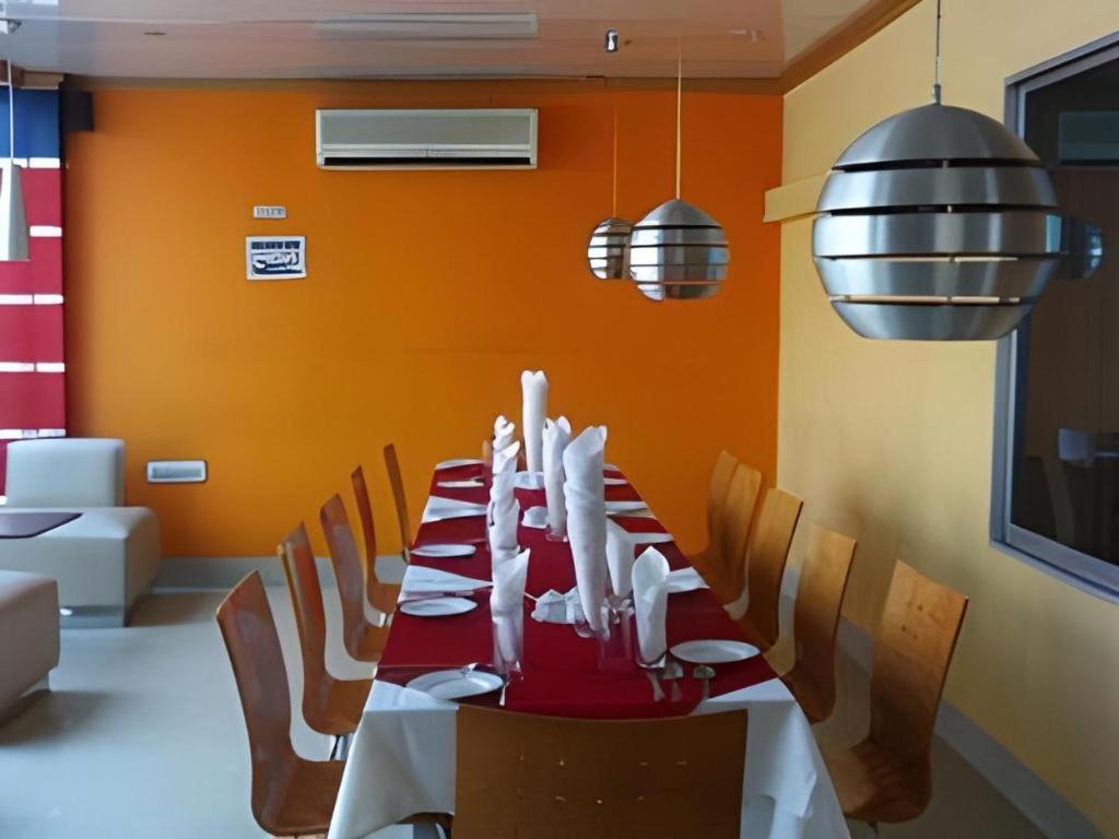 Hotel Castle Salam Khulna Exterior foto